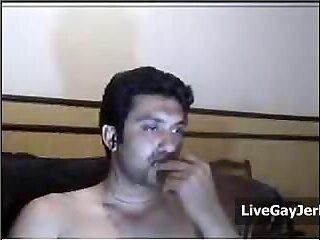 Pakistani Guy Farhan jerking on webcam